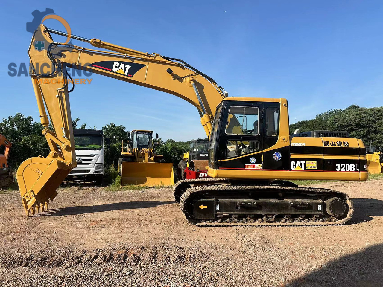 CATERPILLAR 320B - Pelle sur chenille: photos 2 CATERPILLAR 320B - Pelle sur chenille: photos 2