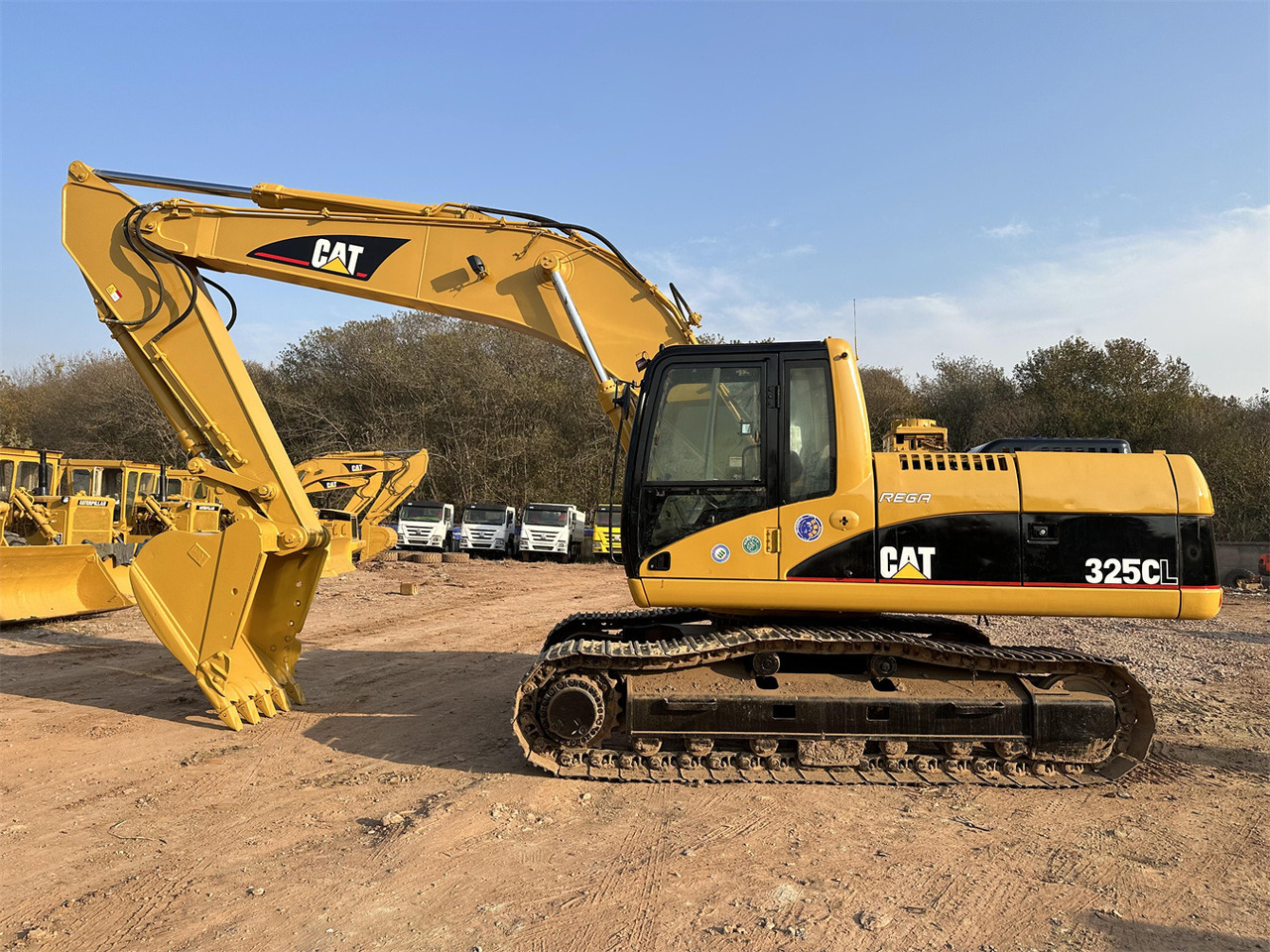 CATERPILLAR 325C - Pelle sur chenille: photos 3 CATERPILLAR 325C - Pelle sur chenille: photos 3