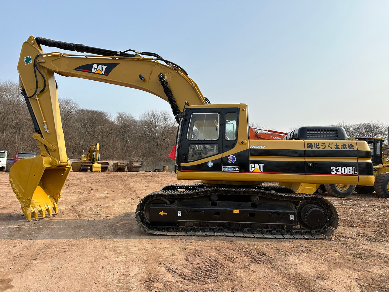 CATERPILLAR 330BL - Pelle sur chenille: photos 1 CATERPILLAR 330BL - Pelle sur chenille: photos 1
