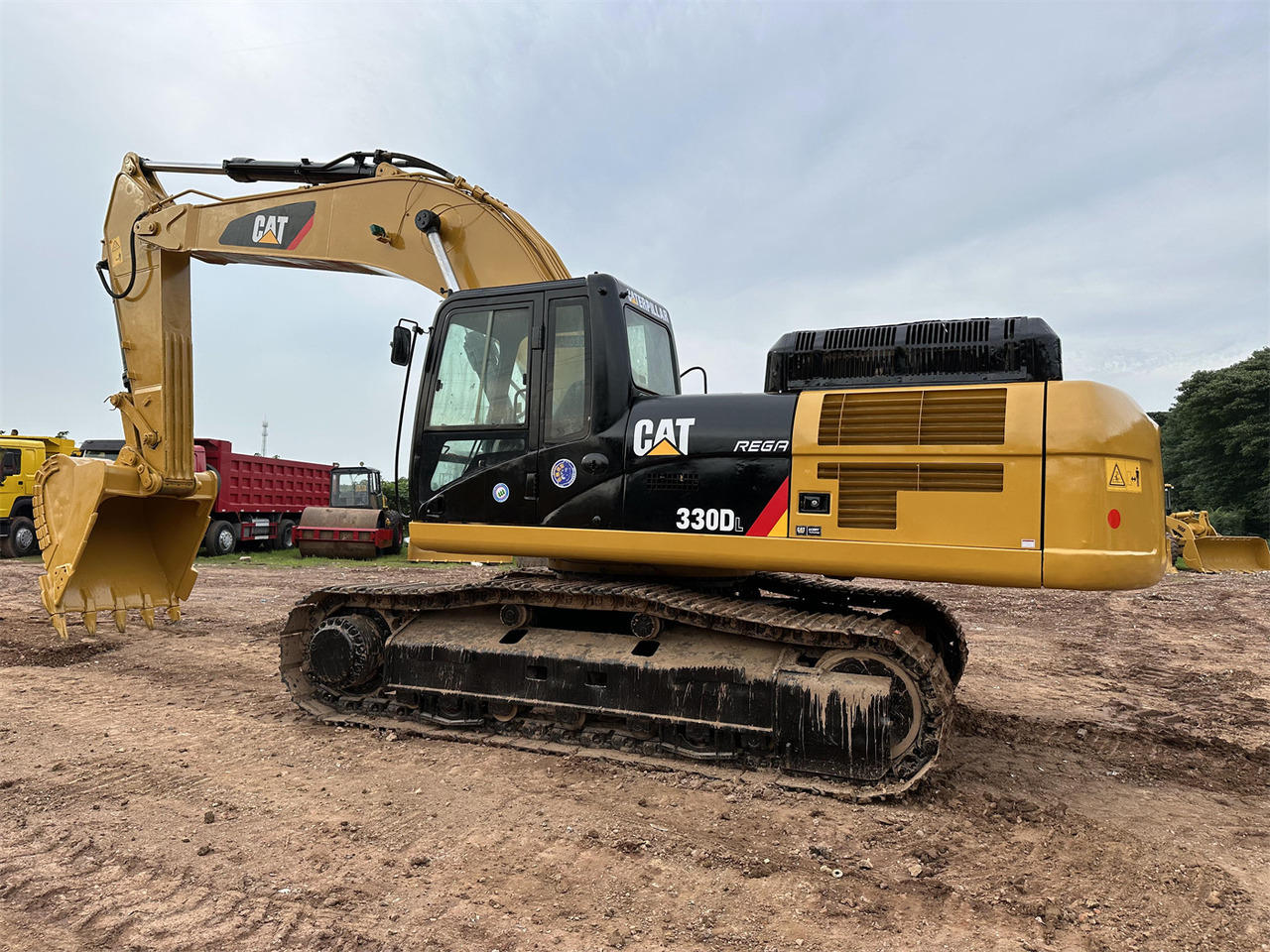 Pelle sur chenille CATERPILLAR 330DL: photos 11