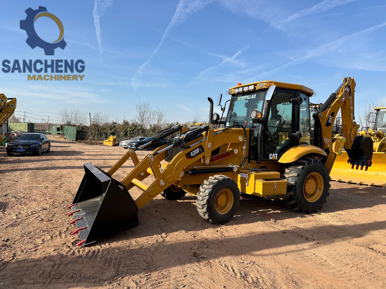 CATERPILLAR 420F2 - Tractopelle: photos 1 CATERPILLAR 420F2 - Tractopelle: photos 1