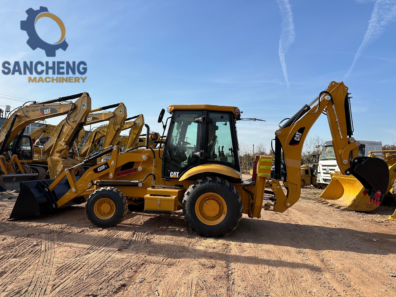 CATERPILLAR 420F2 - Tractopelle: photos 3 CATERPILLAR 420F2 - Tractopelle: photos 3