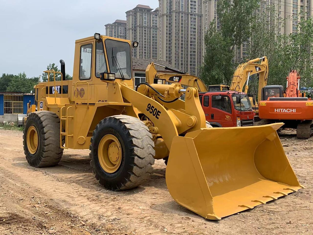 CATERPILLAR 950E - Chargeuse sur pneus: photos 5 CATERPILLAR 950E - Chargeuse sur pneus: photos 5