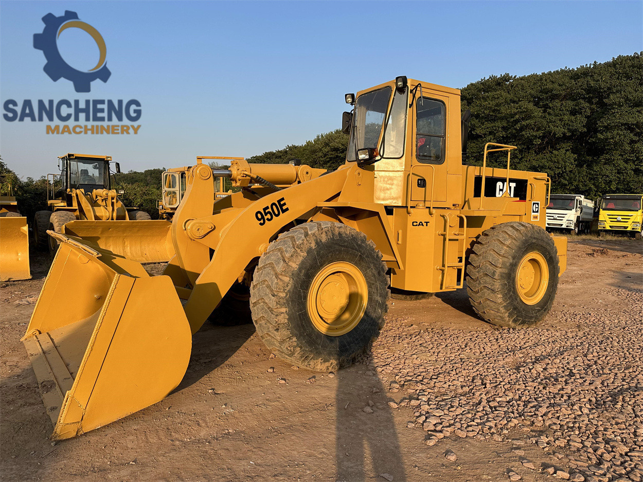 CATERPILLAR 950E - Chargeuse sur pneus: photos 1 CATERPILLAR 950E - Chargeuse sur pneus: photos 1