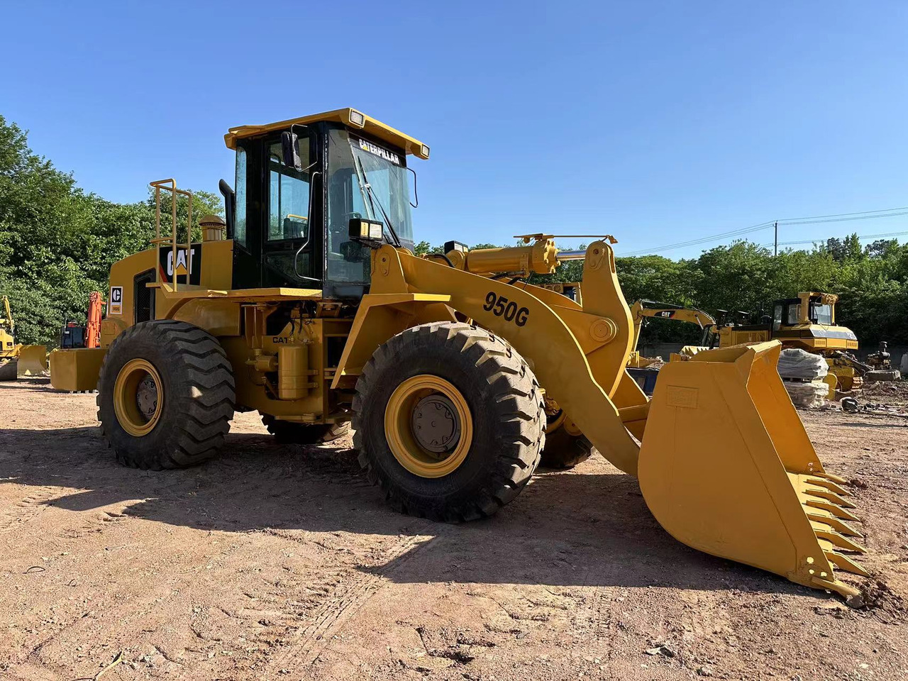 CATERPILLAR 950G - Chargeuse sur pneus: photos 1 CATERPILLAR 950G - Chargeuse sur pneus: photos 1