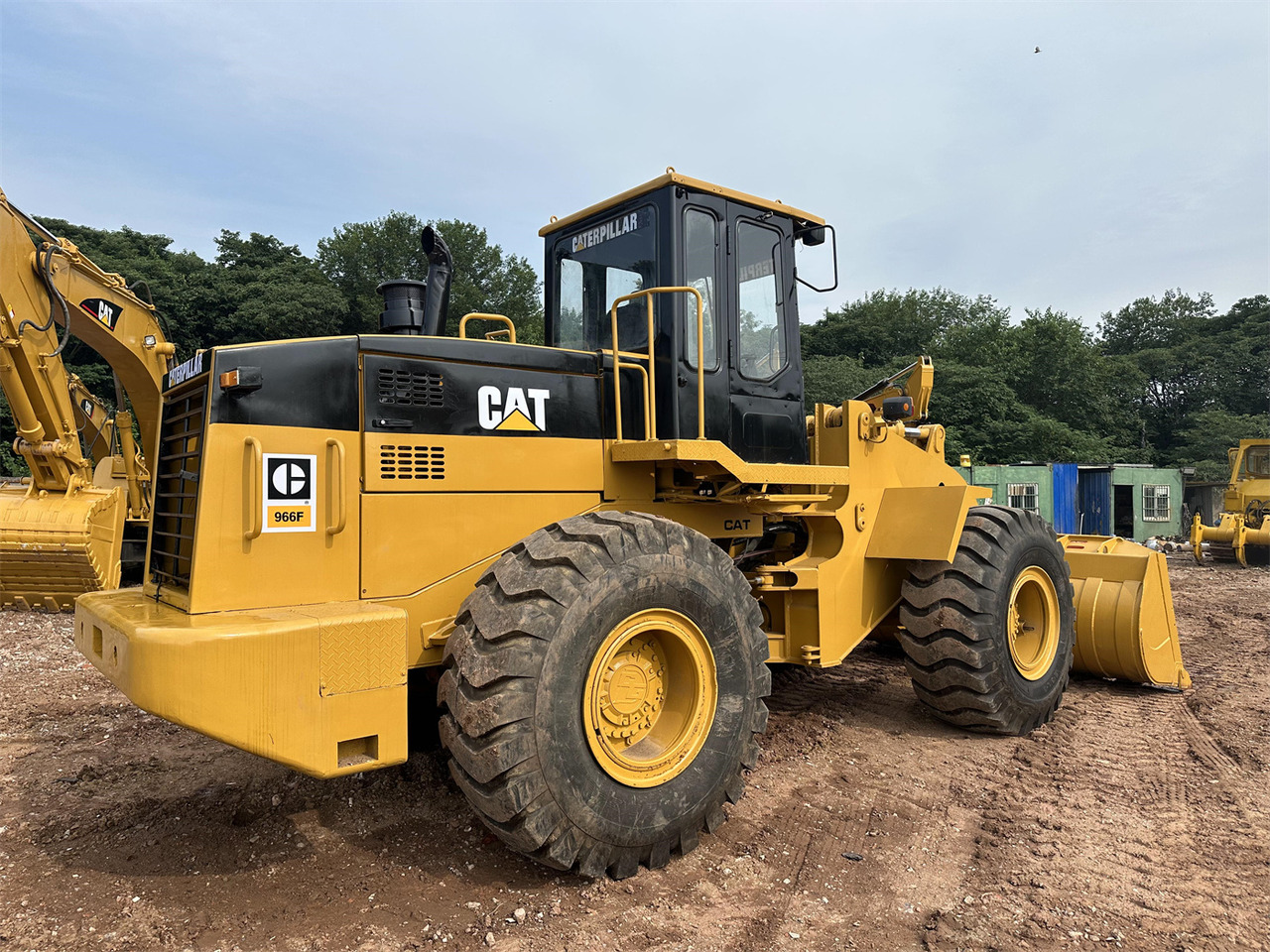 Chargeuse sur pneus CATERPILLAR 966F: photos 7