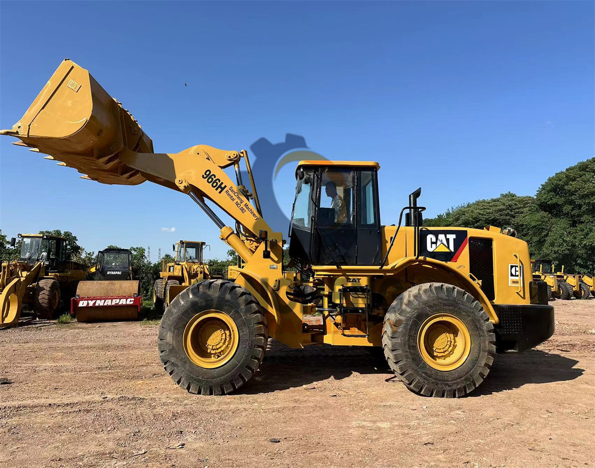 CATERPILLAR 966H - Chargeuse sur pneus: photos 2 CATERPILLAR 966H - Chargeuse sur pneus: photos 2