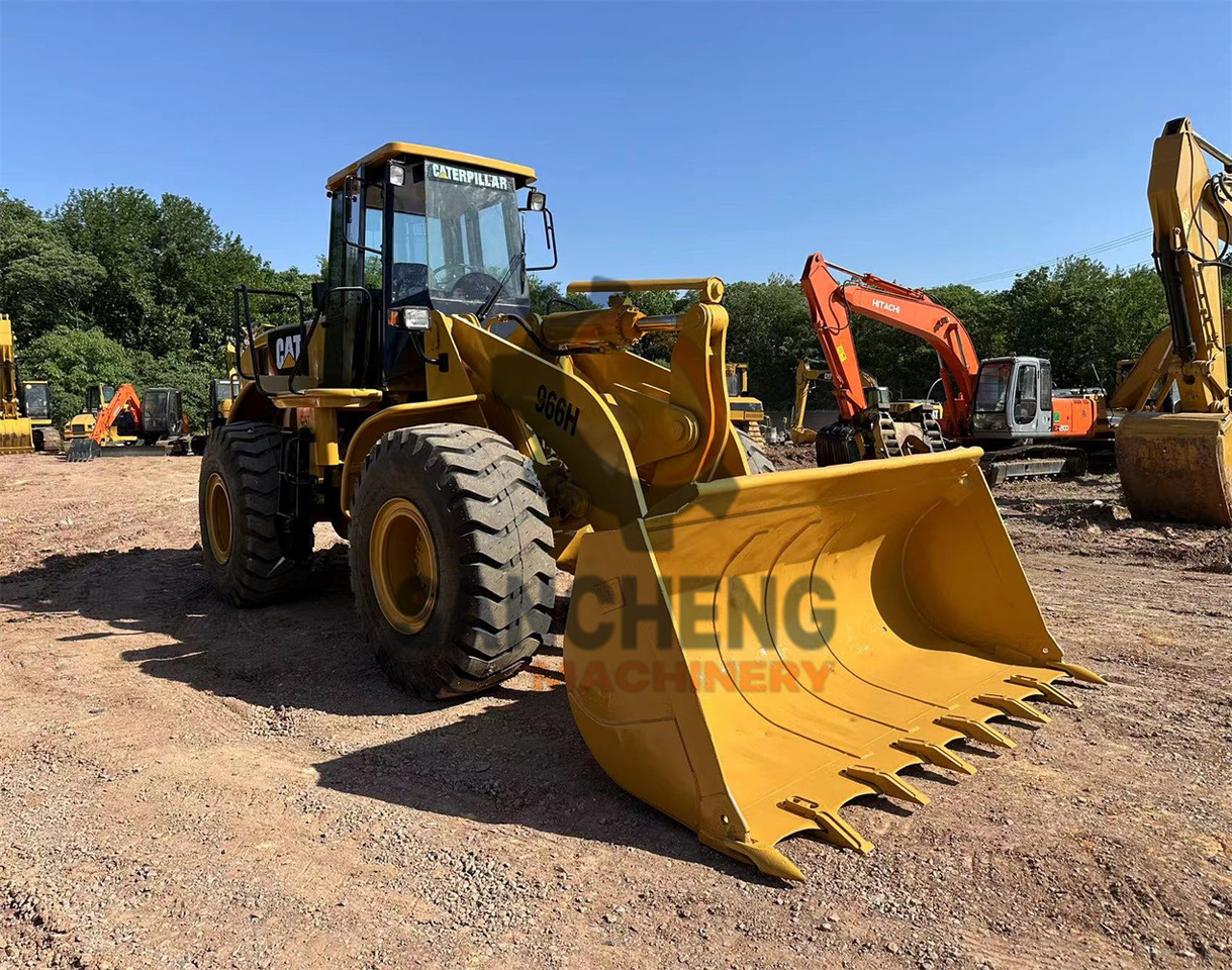 CATERPILLAR 966H - Chargeuse sur pneus: photos 5 CATERPILLAR 966H - Chargeuse sur pneus: photos 5