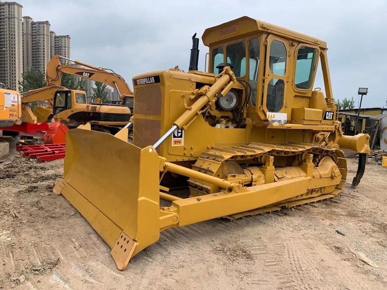 CATERPILLAR D7G - Bulldozer: photos 2 CATERPILLAR D7G - Bulldozer: photos 2