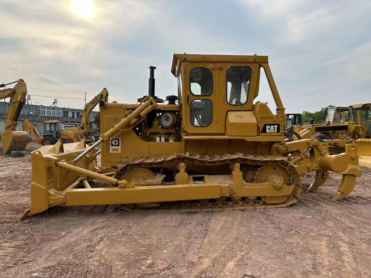 CATERPILLAR D7G - Bulldozer: photos 5 CATERPILLAR D7G - Bulldozer: photos 5