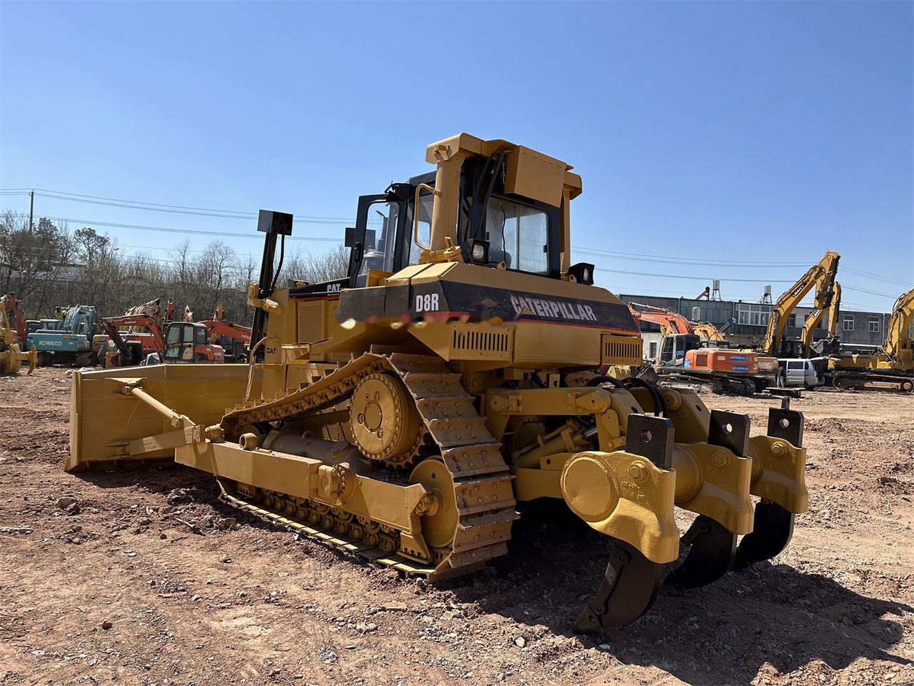 CATERPILLAR D8R - Bulldozer: photos 3 CATERPILLAR D8R - Bulldozer: photos 3