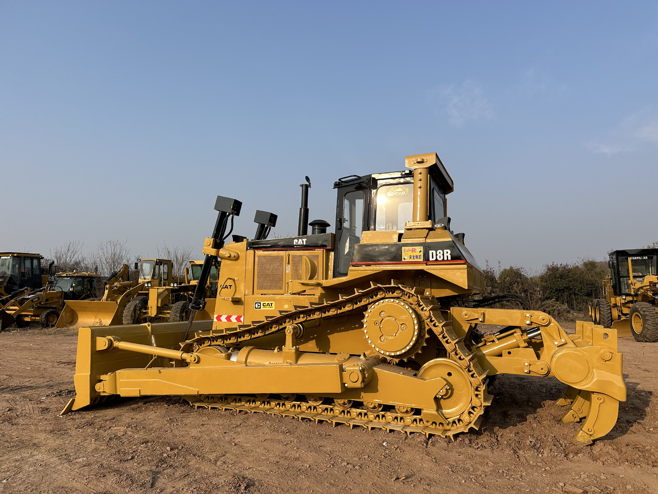 CATERPILLAR D8R - Bulldozer: photos 4 CATERPILLAR D8R - Bulldozer: photos 4