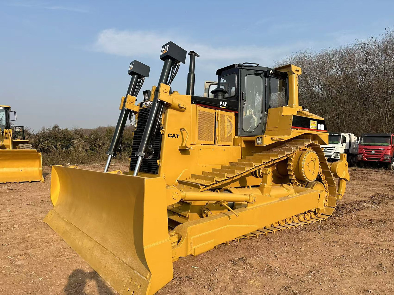 CATERPILLAR D8R - Bulldozer: photos 3 CATERPILLAR D8R - Bulldozer: photos 3