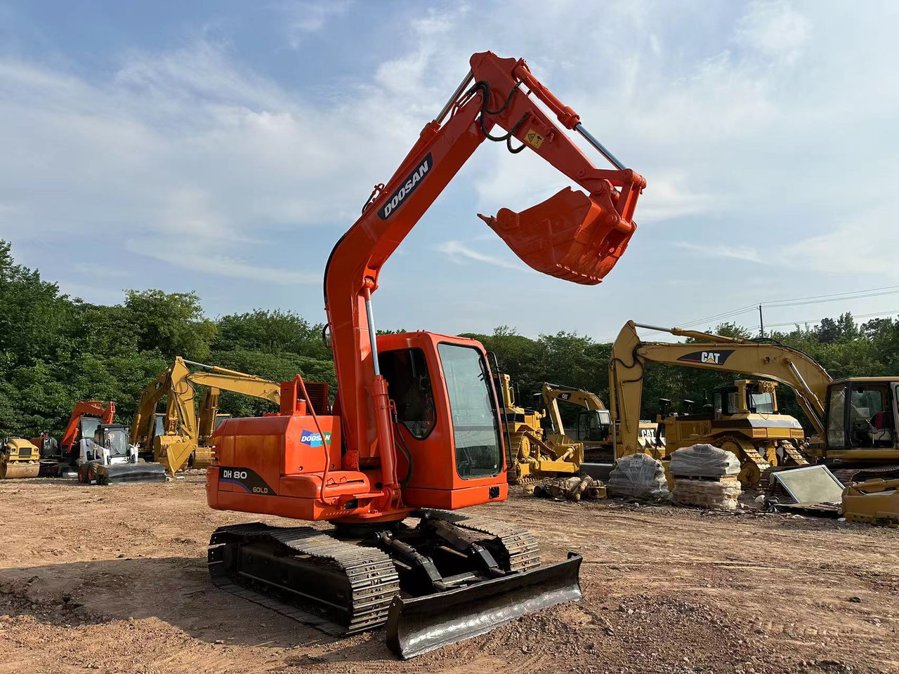 DOOSAN DH80 Mini Excavator - Pelle sur chenille: photos 1 DOOSAN DH80 Mini Excavator - Pelle sur chenille: photos 1