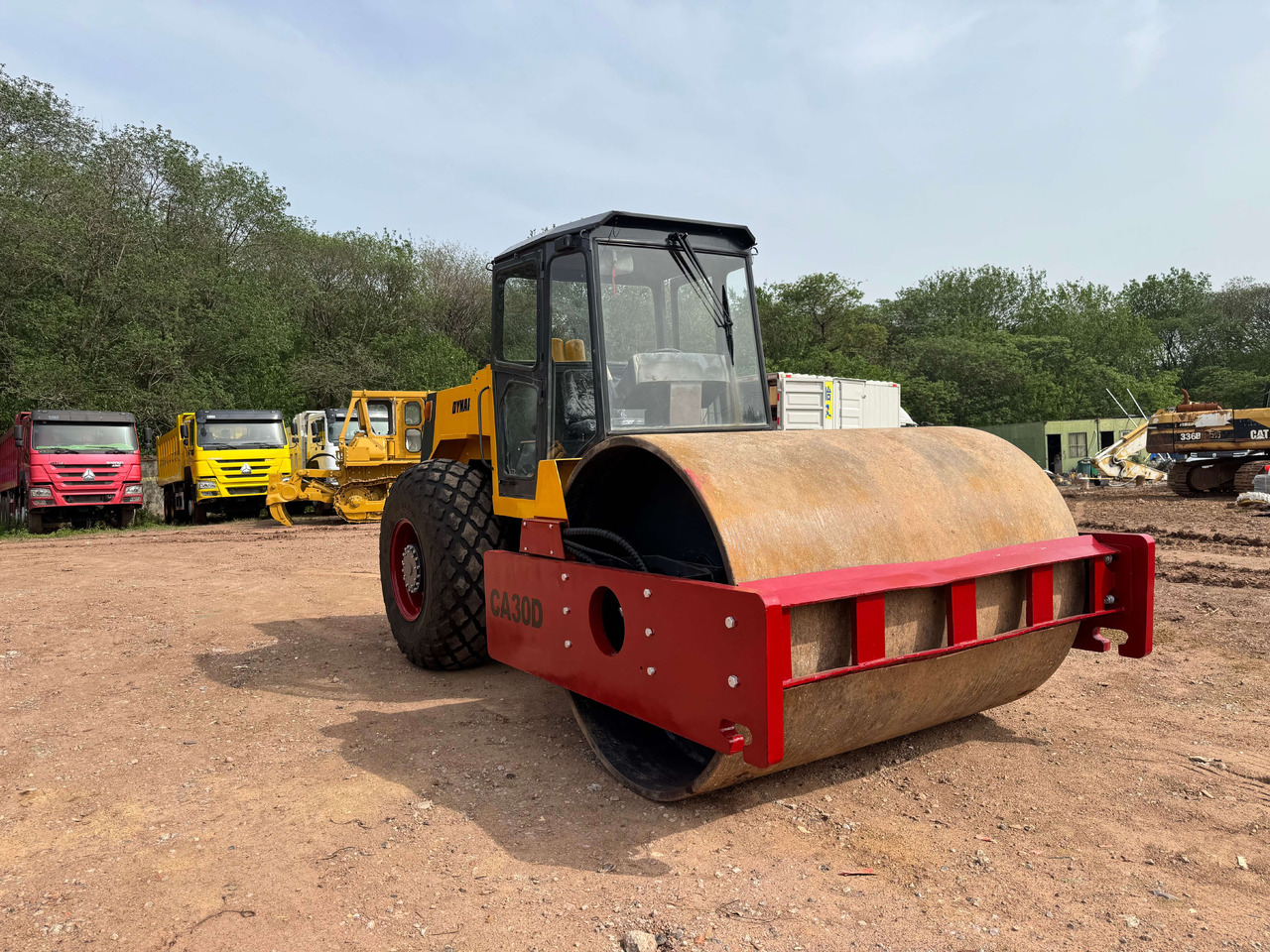 DYNAPAC CA30D - Compacteur: photos 2 DYNAPAC CA30D - Compacteur: photos 2