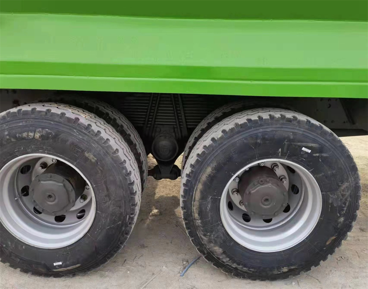 Camion benne HOWO 371: photos 7