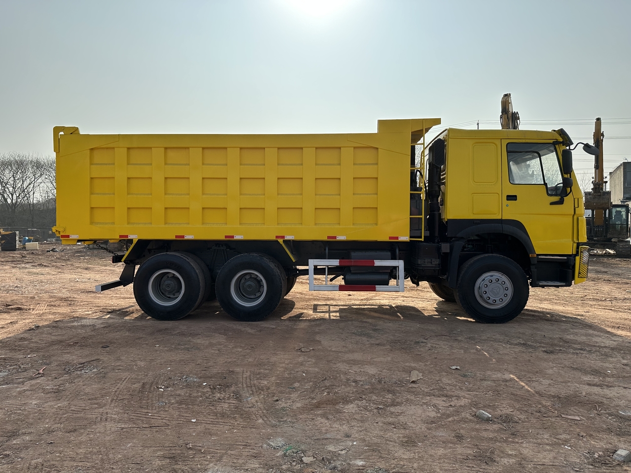 SINOTRUK Howo Dump truck 371 - Camion benne: photos 4 SINOTRUK Howo Dump truck 371 - Camion benne: photos 4