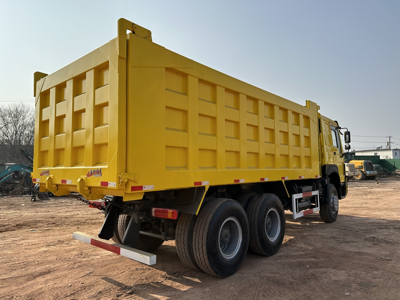 Camion benne pour transport de silo SINOTRUK Howo Dump truck 371: photos 8 Camion benne pour transport de silo SINOTRUK Howo Dump truck 371: photos 8
