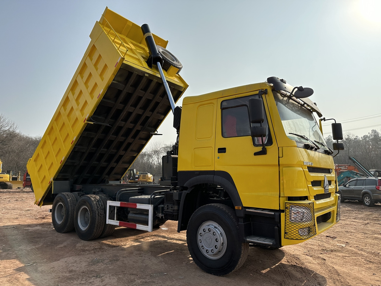 SINOTRUK Howo Dump truck 371 - Camion benne: photos 1 SINOTRUK Howo Dump truck 371 - Camion benne: photos 1