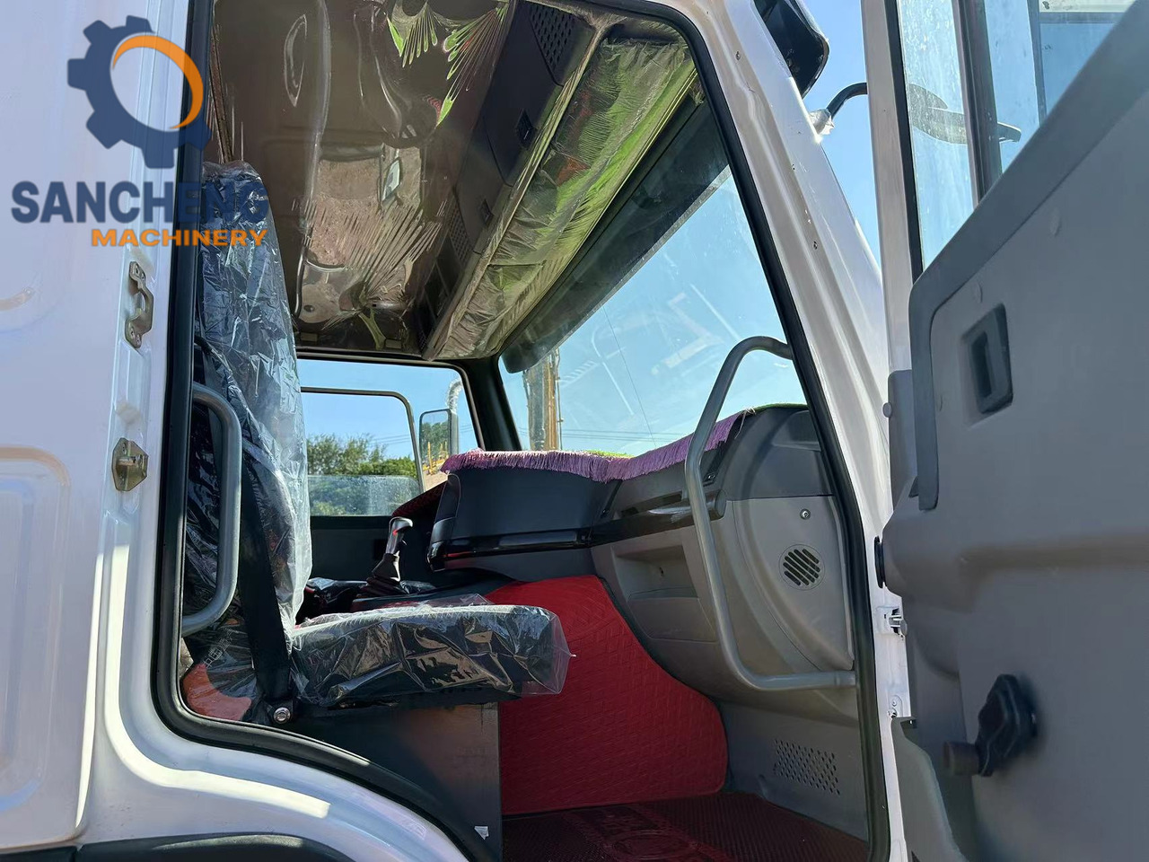 Tracteur routier SINOTRUK HOWO Truck Head 371: photos 9