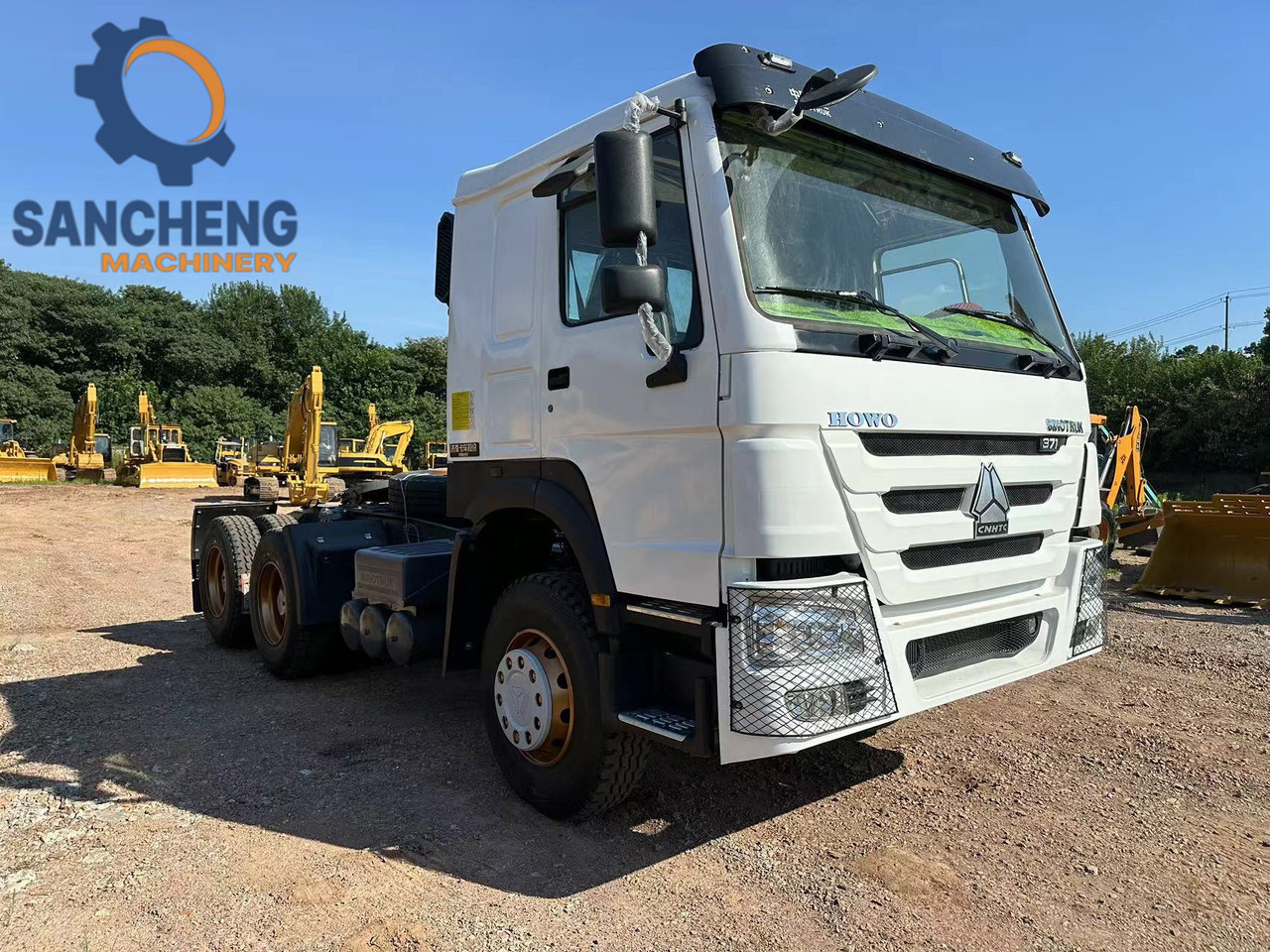 SINOTRUK HOWO Truck Head 371hp 6x4 - Tracteur routier: photos 4 SINOTRUK HOWO Truck Head 371hp 6x4 - Tracteur routier: photos 4