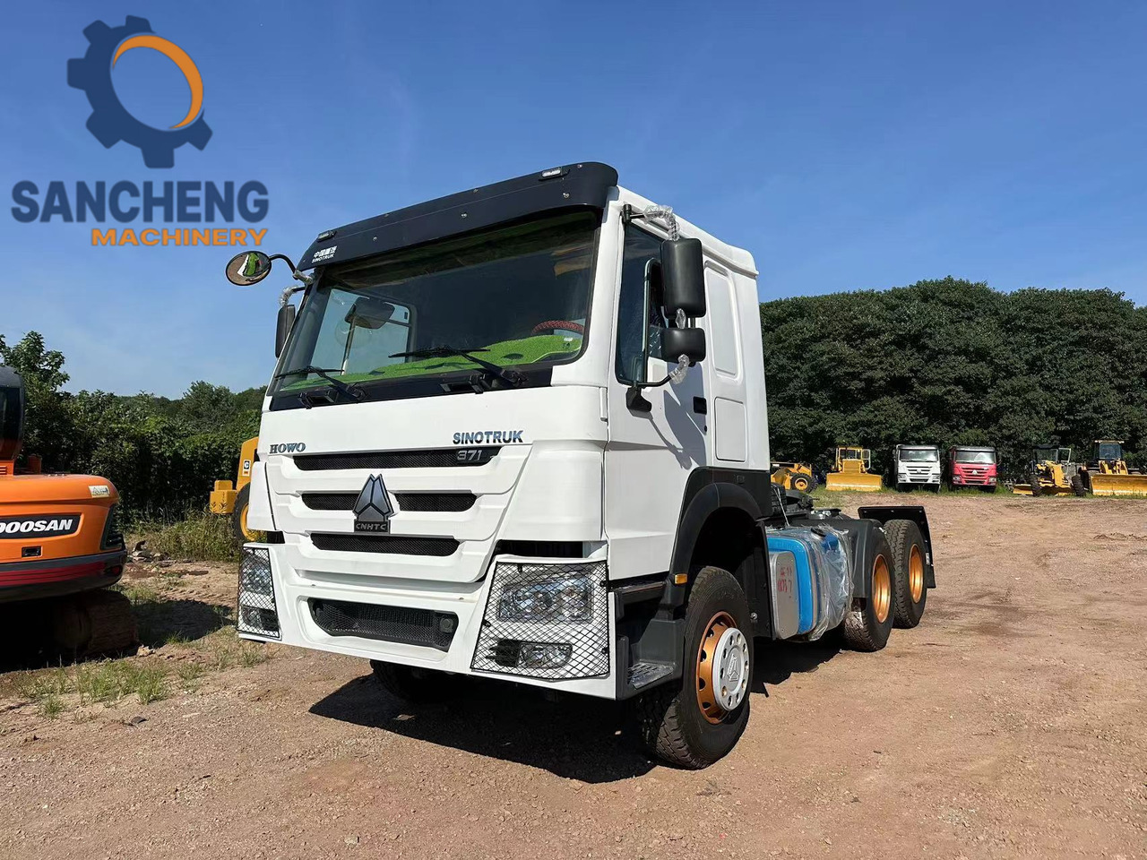 SINOTRUK HOWO Truck Head 371hp 6x4 - Tracteur routier: photos 2 SINOTRUK HOWO Truck Head 371hp 6x4 - Tracteur routier: photos 2