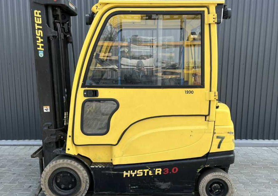 Hyster J3.0XN - Chariot élévateur électrique: photos 2 Hyster J3.0XN - Chariot élévateur électrique: photos 2