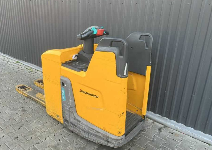 Jungheinrich ERE225 - Transpalette: photos 3 Jungheinrich ERE225 - Transpalette: photos 3
