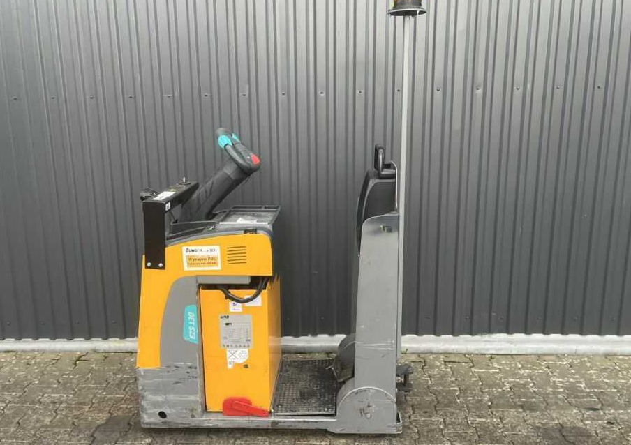 Jungheinrich EZS130 - Chariot tracteur: photos 2 Jungheinrich EZS130 - Chariot tracteur: photos 2