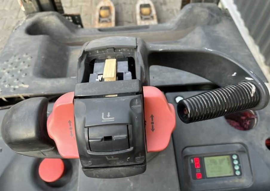 Gerbeur Linde D12SP: photos 9