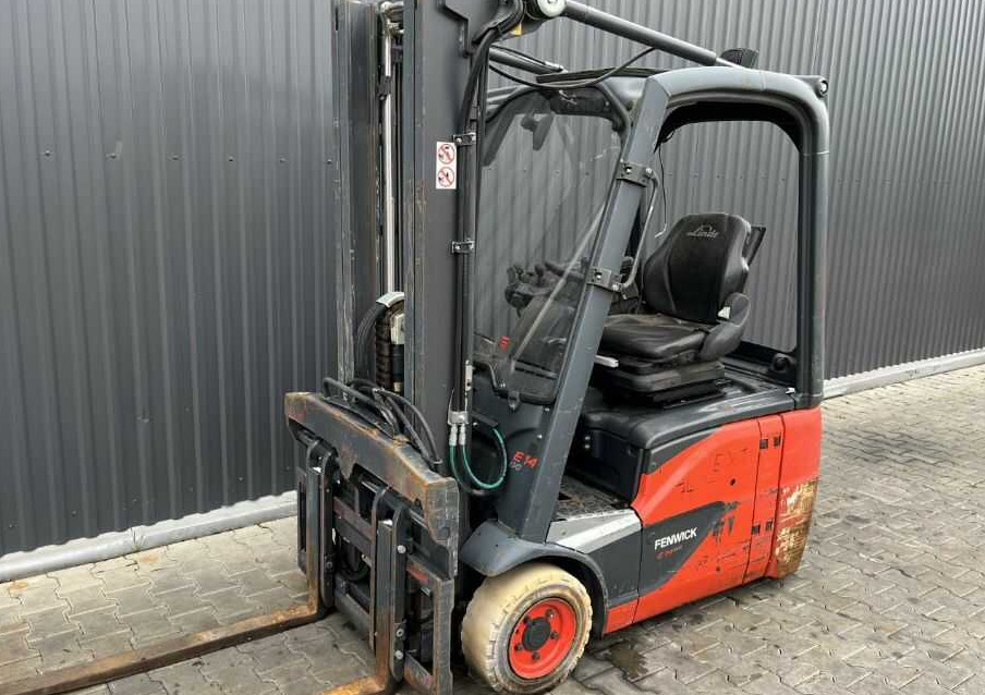 Linde E14-02 - Chariot élévateur électrique: photos 1 Linde E14-02 - Chariot élévateur électrique: photos 1