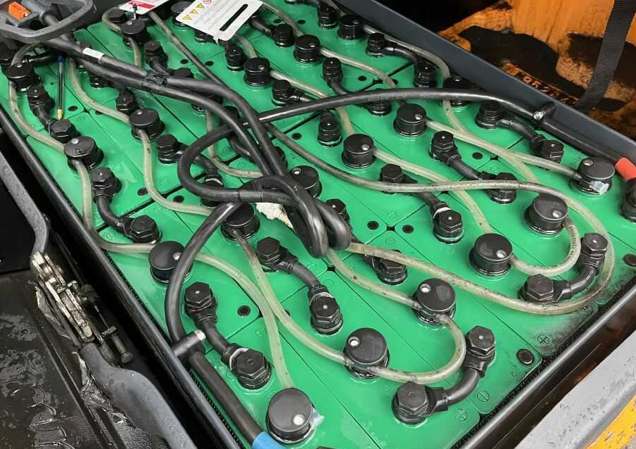 Chariot élévateur électrique Linde E14-02: photos 7