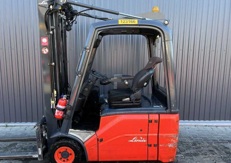 Linde E16-01 - Chariot élévateur électrique: photos 2 Linde E16-01 - Chariot élévateur électrique: photos 2