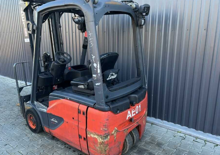 Linde E16-02 - Chariot élévateur électrique: photos 3 Linde E16-02 - Chariot élévateur électrique: photos 3