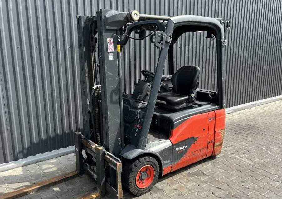 Linde E16-02 - Chariot élévateur électrique: photos 1 Linde E16-02 - Chariot élévateur électrique: photos 1