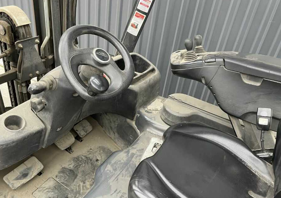 Linde E16C-02 - Chariot élévateur électrique: photos 3 Linde E16C-02 - Chariot élévateur électrique: photos 3