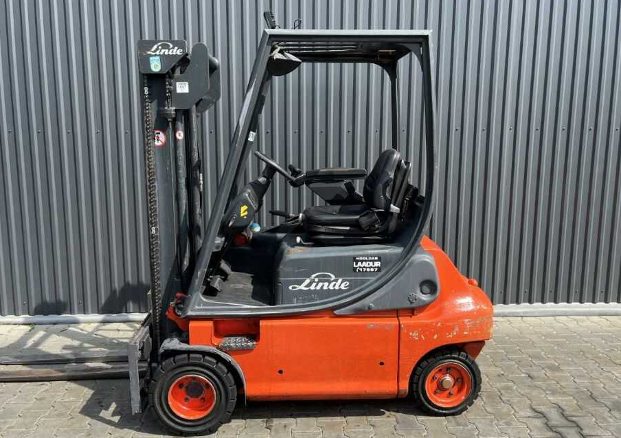Linde E20P-02 - Chariot élévateur électrique: photos 2 Linde E20P-02 - Chariot élévateur électrique: photos 2