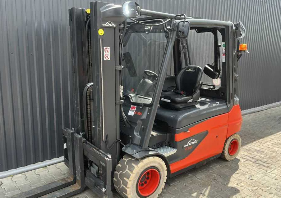 Linde E35L-01 - Chariot élévateur électrique: photos 1 Linde E35L-01 - Chariot élévateur électrique: photos 1