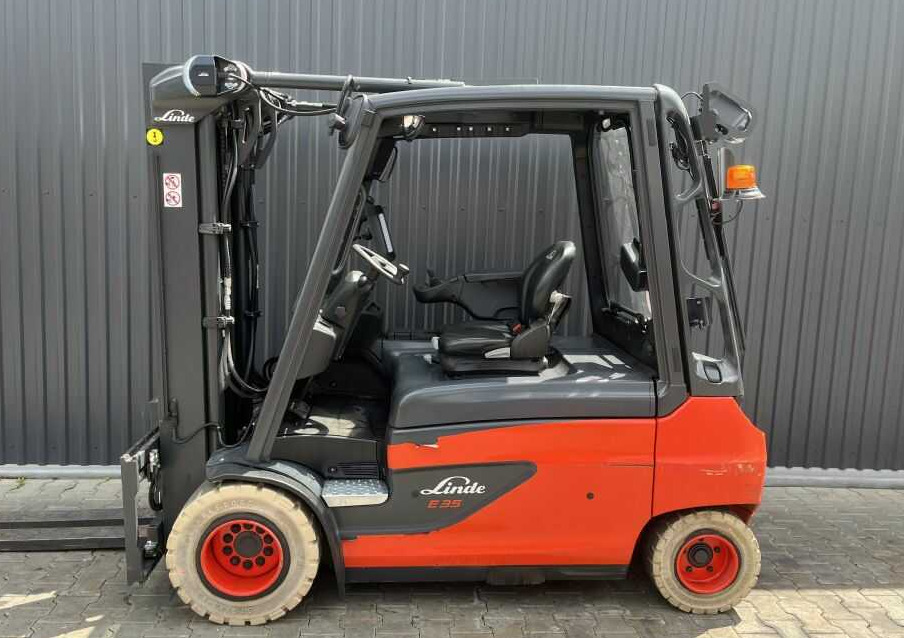 Linde E35L-01 - Chariot élévateur électrique: photos 2 Linde E35L-01 - Chariot élévateur électrique: photos 2