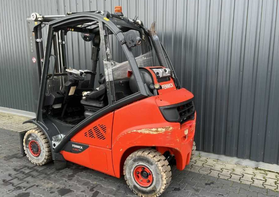 Linde H20T-02/600 - Chariot élévateur à gaz: photos 2 Linde H20T-02/600 - Chariot élévateur à gaz: photos 2