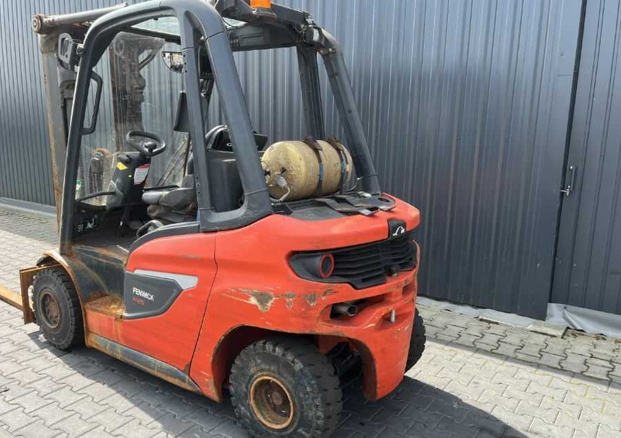 Linde H25T-01 - Chariot élévateur à gaz: photos 3 Linde H25T-01 - Chariot élévateur à gaz: photos 3