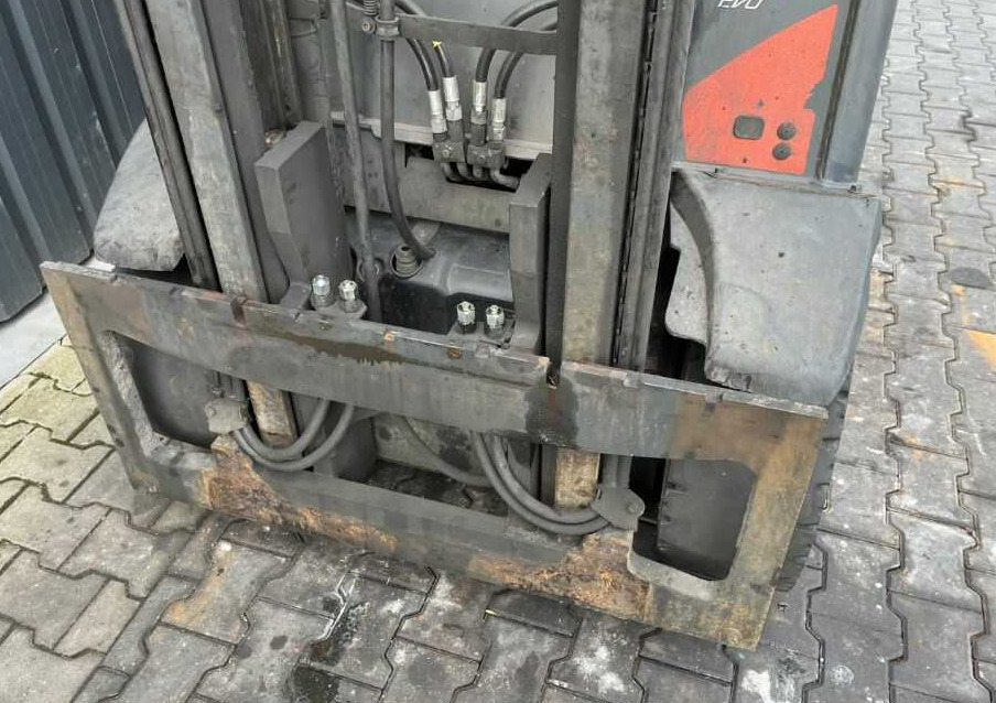 Chariot élévateur diesel Linde H30D-02: photos 10