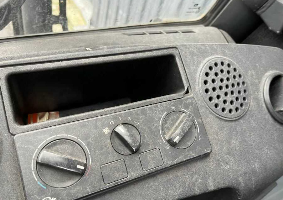 Chariot élévateur diesel Linde H30D-02: photos 6