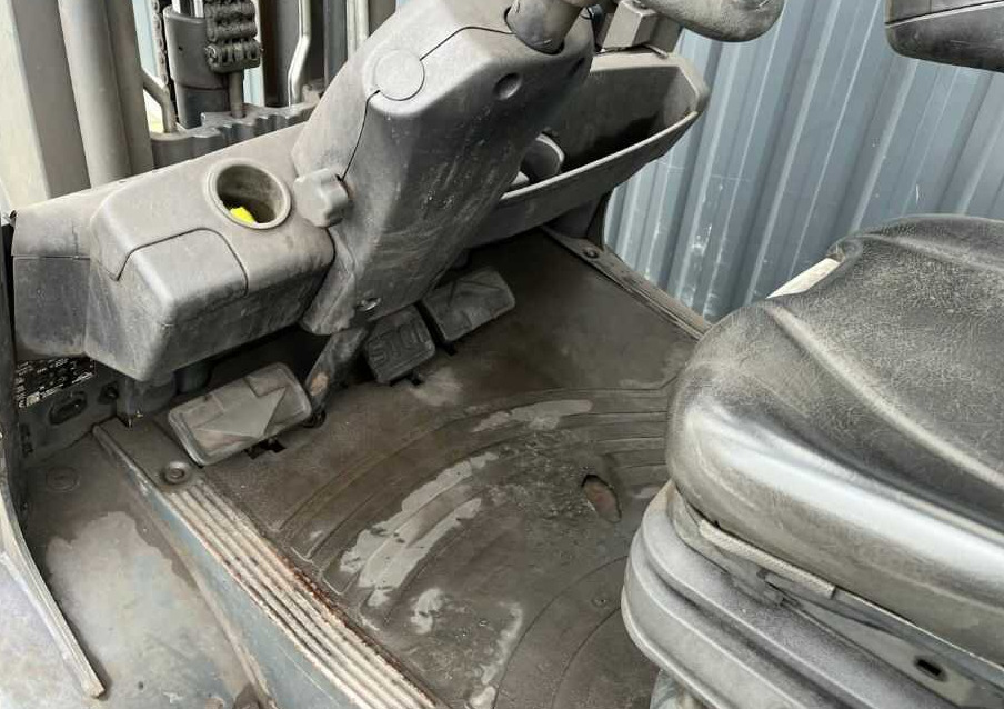 Linde H35T-02 - Chariot élévateur à gaz: photos 2 Linde H35T-02 - Chariot élévateur à gaz: photos 2