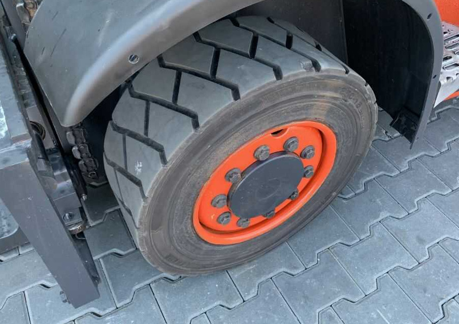 Linde H40T-02 - Chariot élévateur à gaz: photos 4 Linde H40T-02 - Chariot élévateur à gaz: photos 4