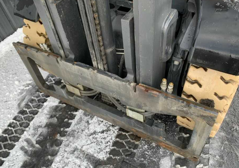 Linde H45T-01 - Chariot élévateur à gaz: photos 4 Linde H45T-01 - Chariot élévateur à gaz: photos 4