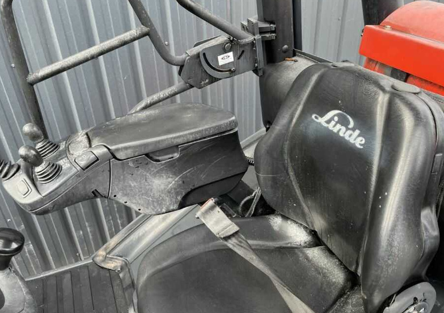 Chariot élévateur à gaz Linde H50T-02: photos 7
