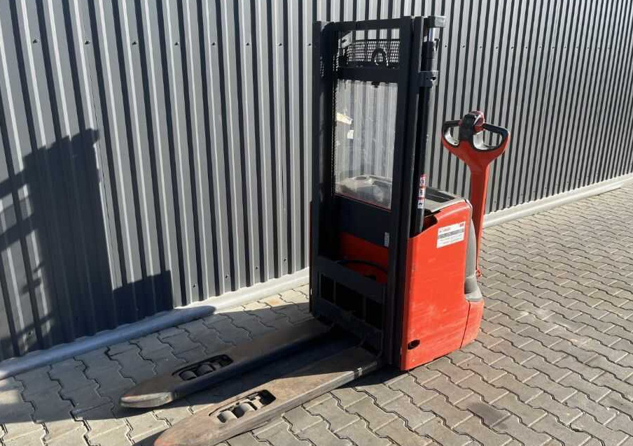 Linde L12L - Gerbeur: photos 1 Linde L12L - Gerbeur: photos 1