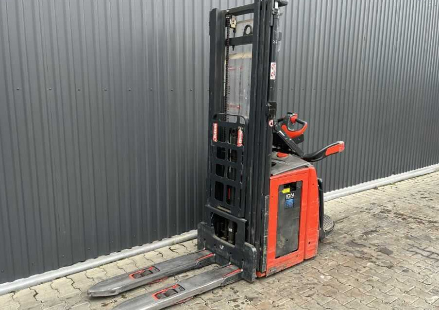 Linde L14APi - Gerbeur: photos 1 Linde L14APi - Gerbeur: photos 1