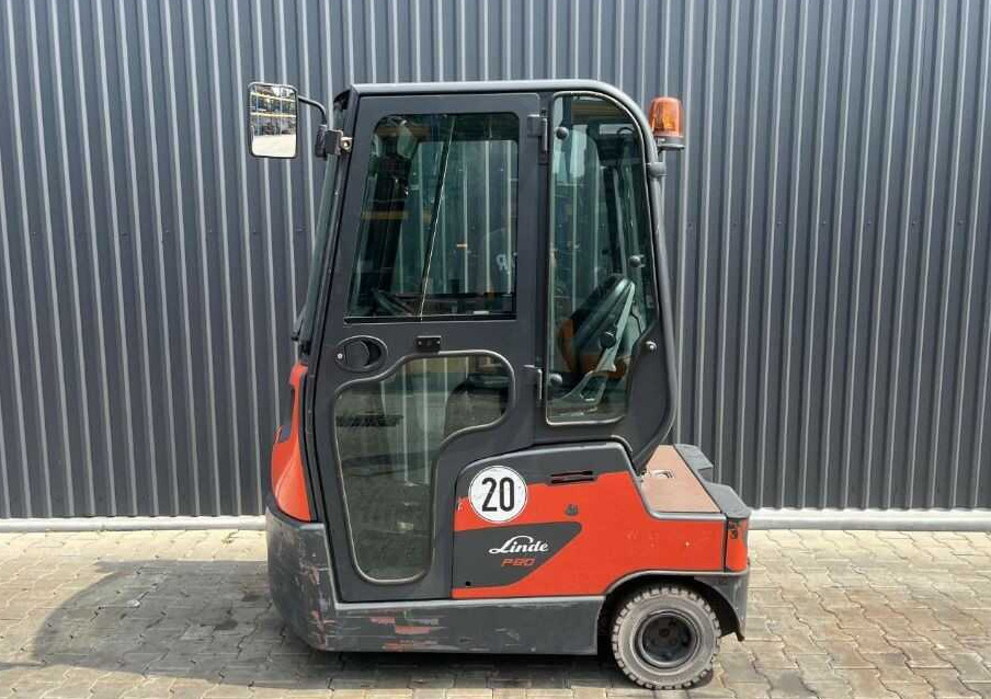 Linde P80 - Chariot tracteur: photos 2 Linde P80 - Chariot tracteur: photos 2